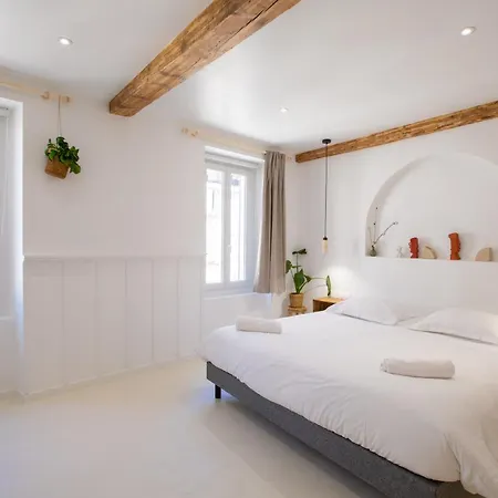 Sublime, Hyper-centre D'ajaccio, Avec Spa, Sauna, Vue & A 3min *